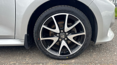 Toyota Yaris 1.5 Hybrid Dynamic 5dr CVT Hybrid Hatchback